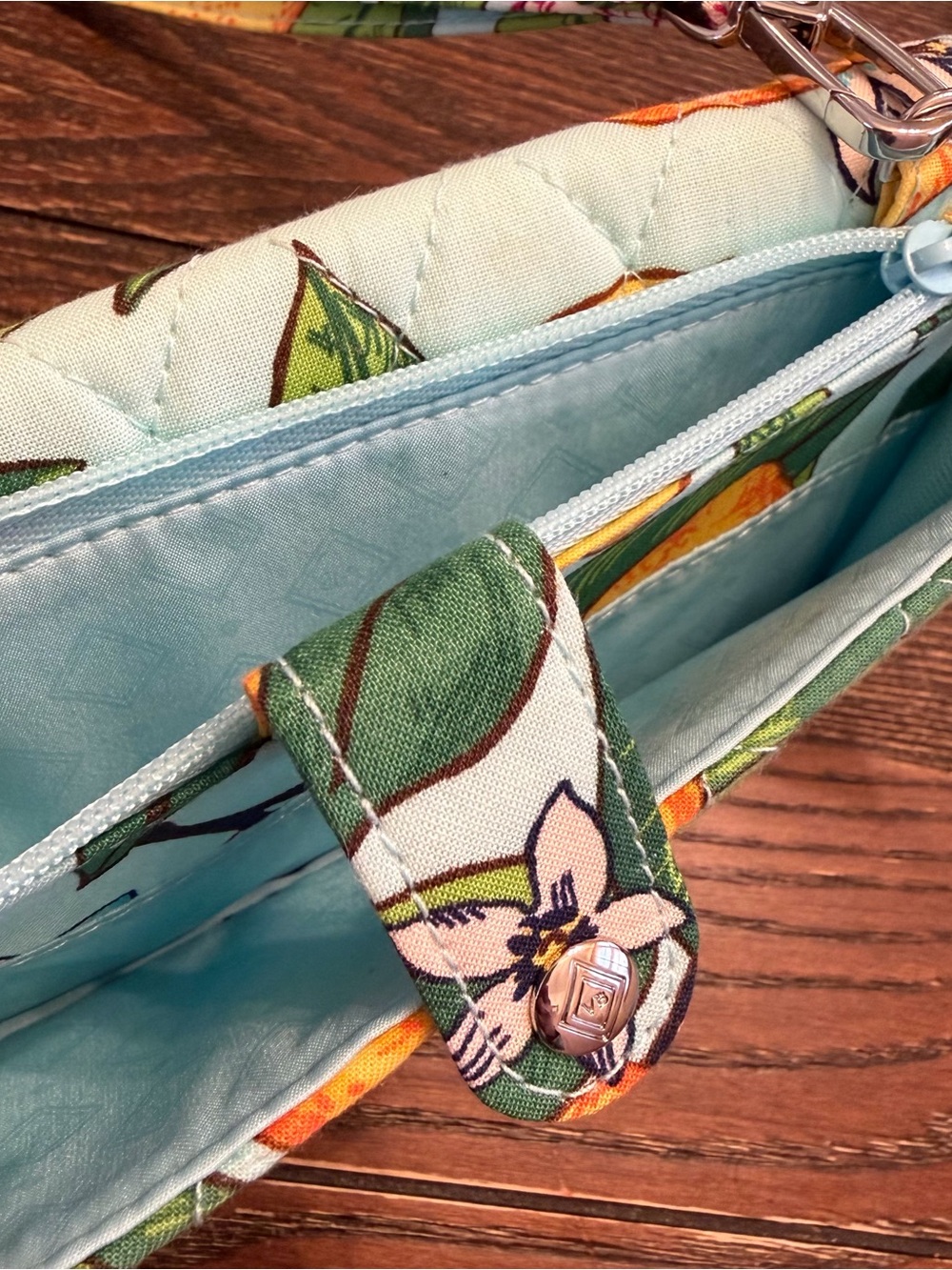 Vera Bradley Aqua Floral Lemon Quilted RFID Wristlet - Picture 7 of 8